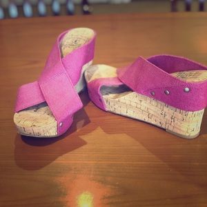 Lucky Brand pink and cork wedges